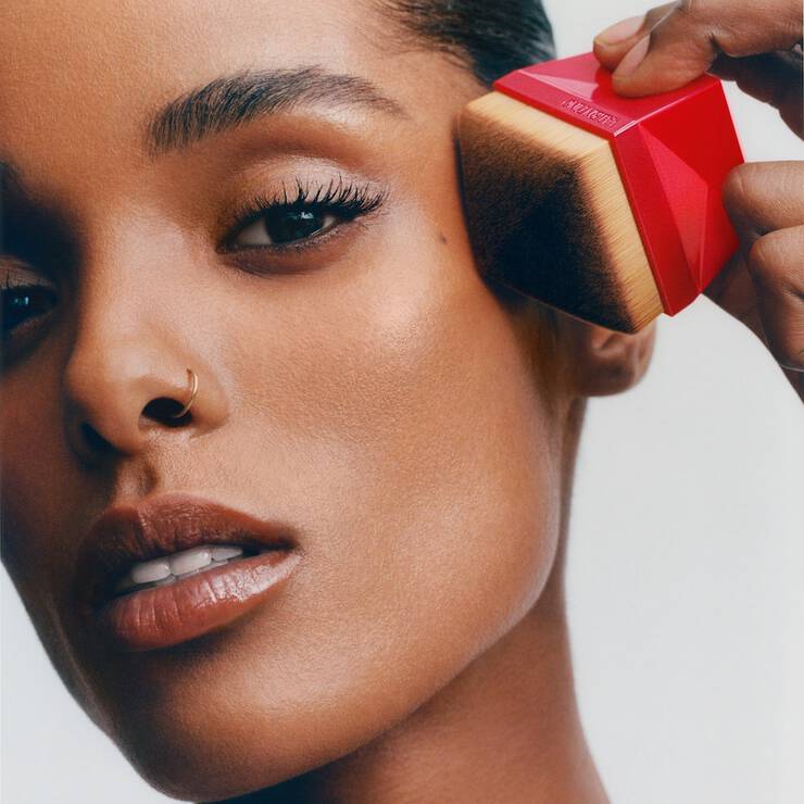 GRANDE STUD BRUSH TRIPLE APPLICATION